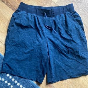 mens lululemon T.H.E Shorts 9”- lined
